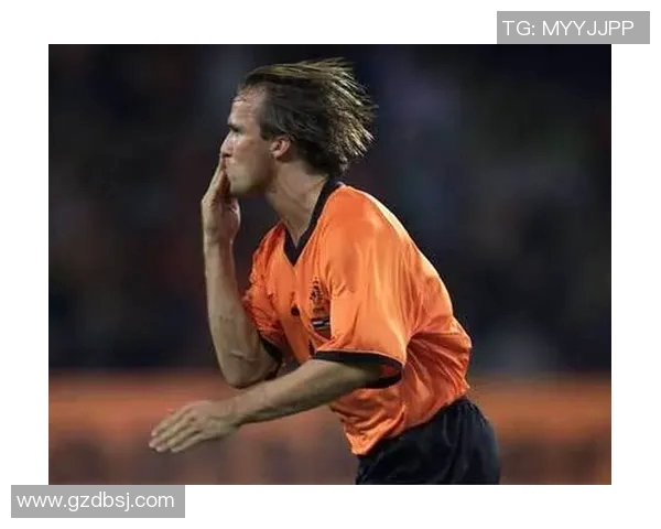 荷兰足球明星岑登的传奇之路与辉煌成就揭秘 荷兰足球明星岑登的传奇之路与辉煌成就揭秘